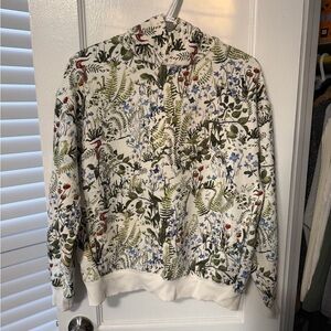 Roots Floral Print White Sweatshirt with Green and Blue Botanical Design